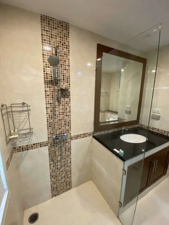 Jomtien Beach Penthouses Condo