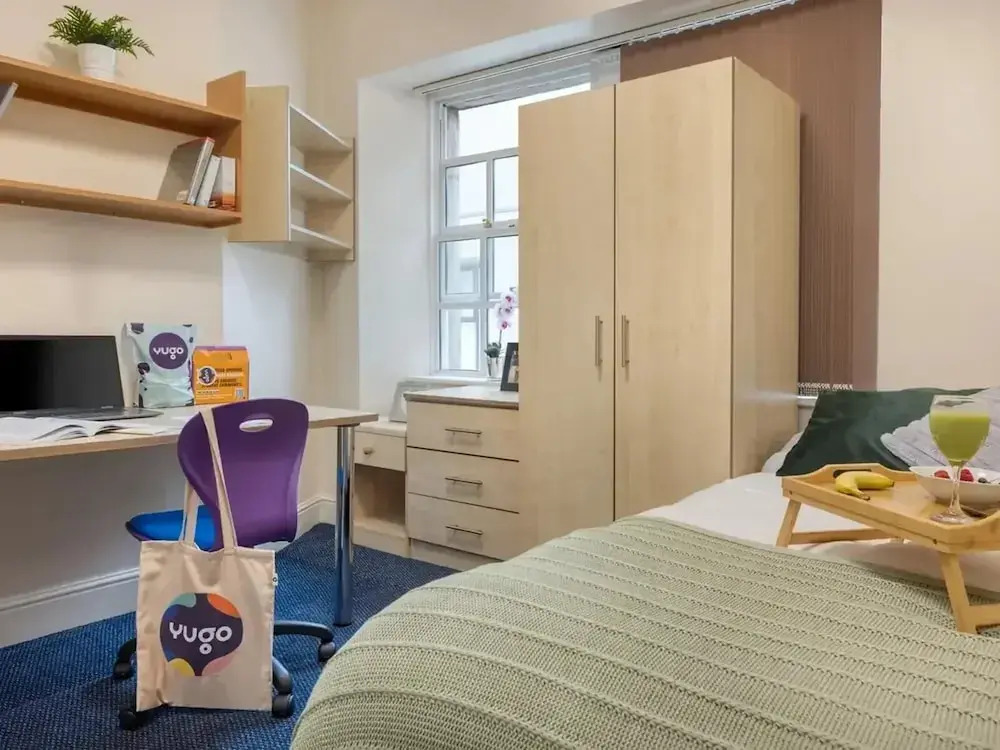 For Student Only - Cable Street 10 Min Walk to Lancaster Station