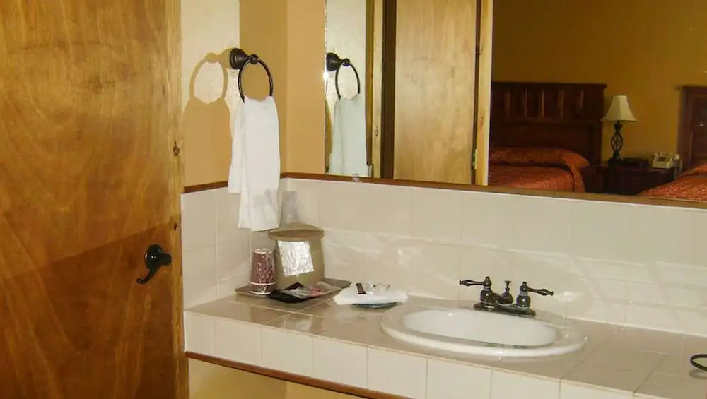 Camino Real Hotel