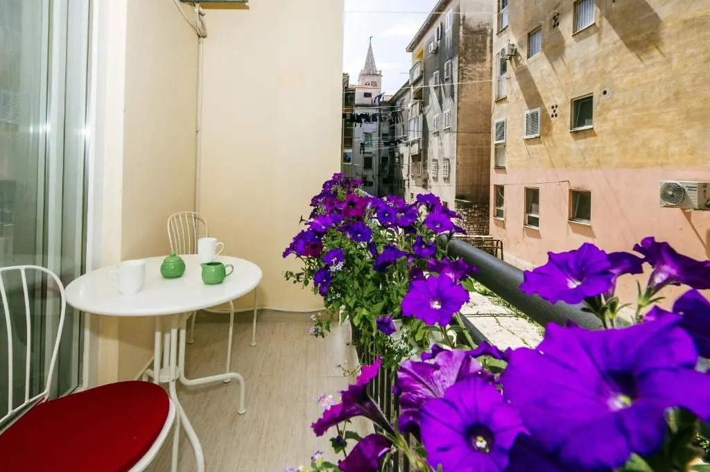 Apartments Jadera
