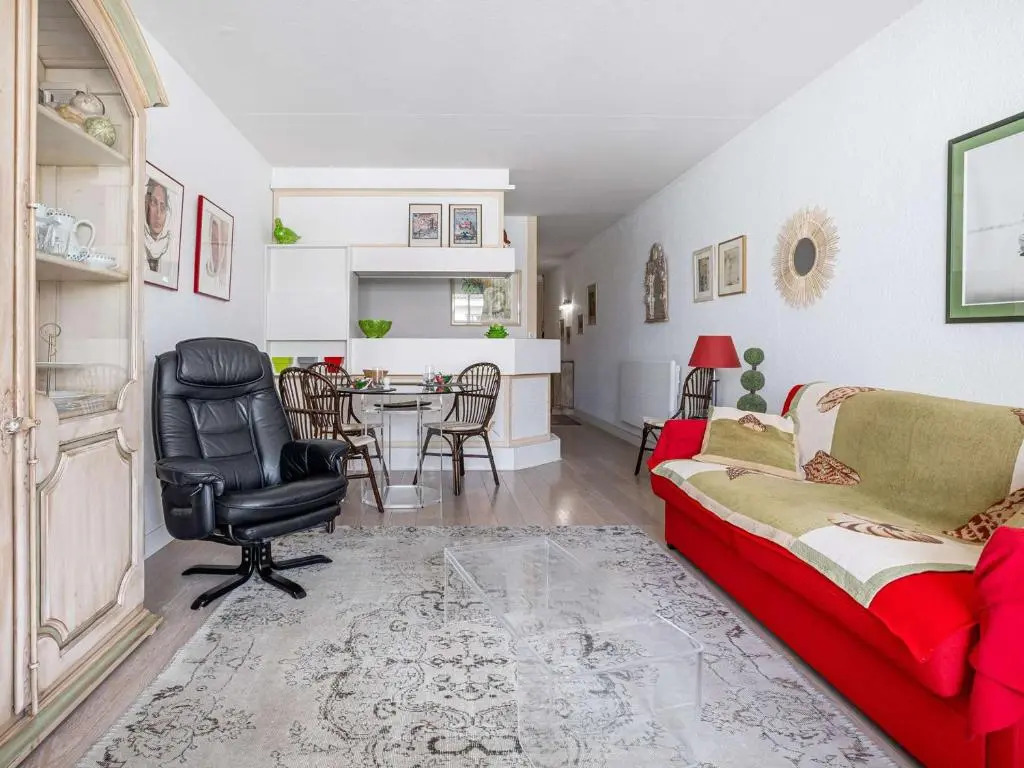 Appartement Saint-Jean-de-Luz, 1 pièce, 2 personnes - FR-1-4-593