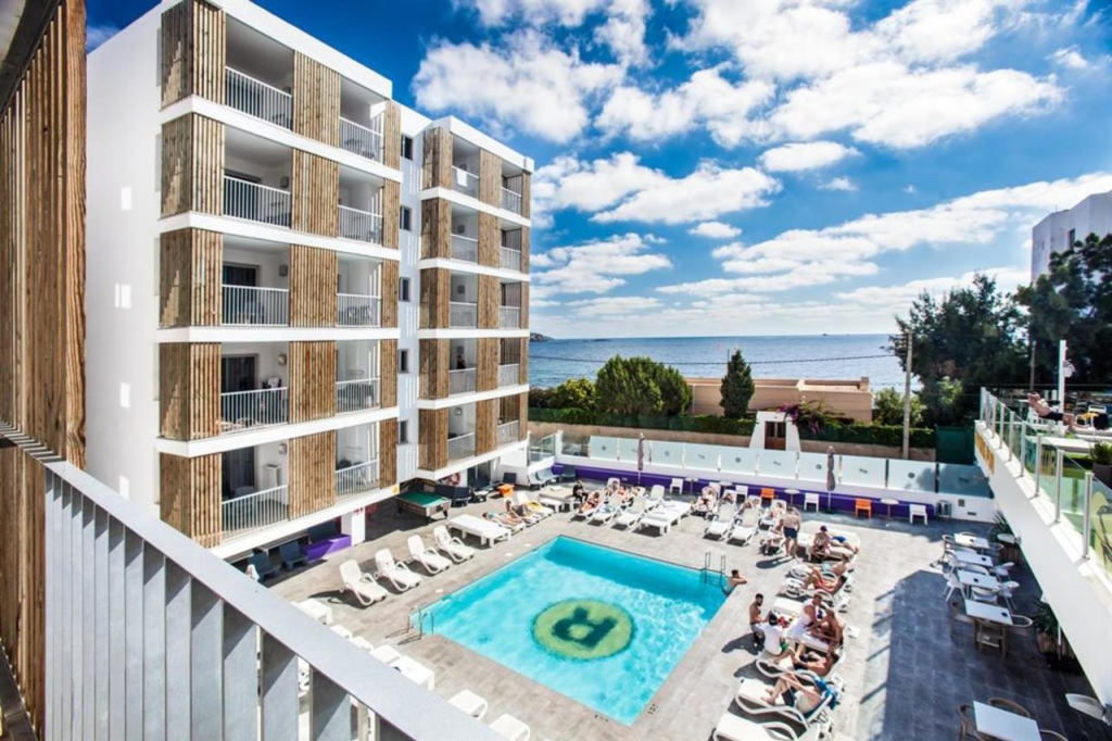 Апартаменты Ryans Ibiza