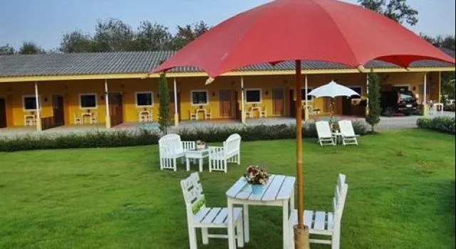 Runway Station Resort