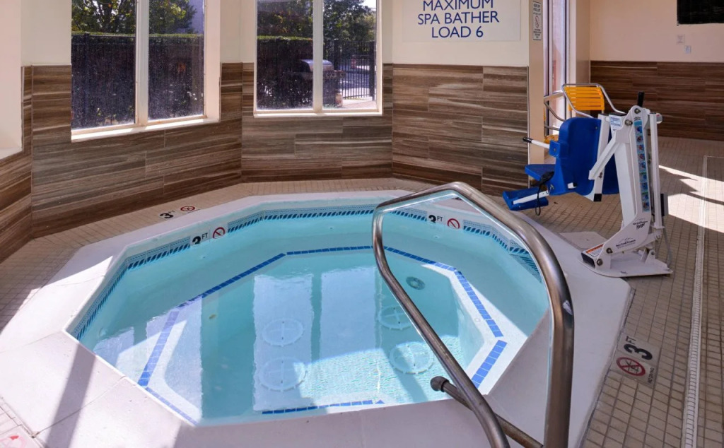 Fairfield Inn & Suites Louisville North