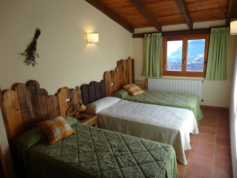 La Perezosa & Yoga Hostel