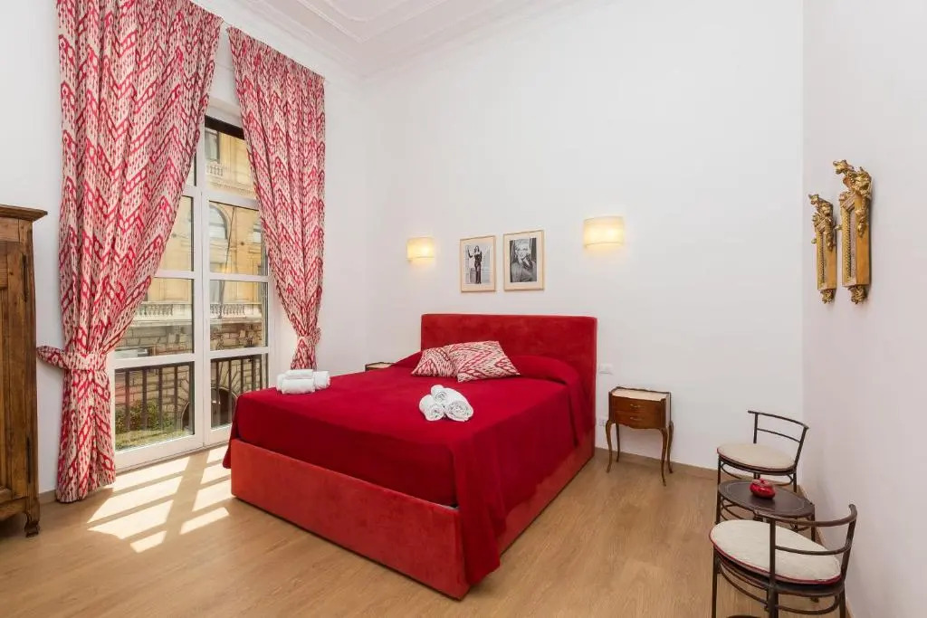 Prestigious Apartments Via Barberini