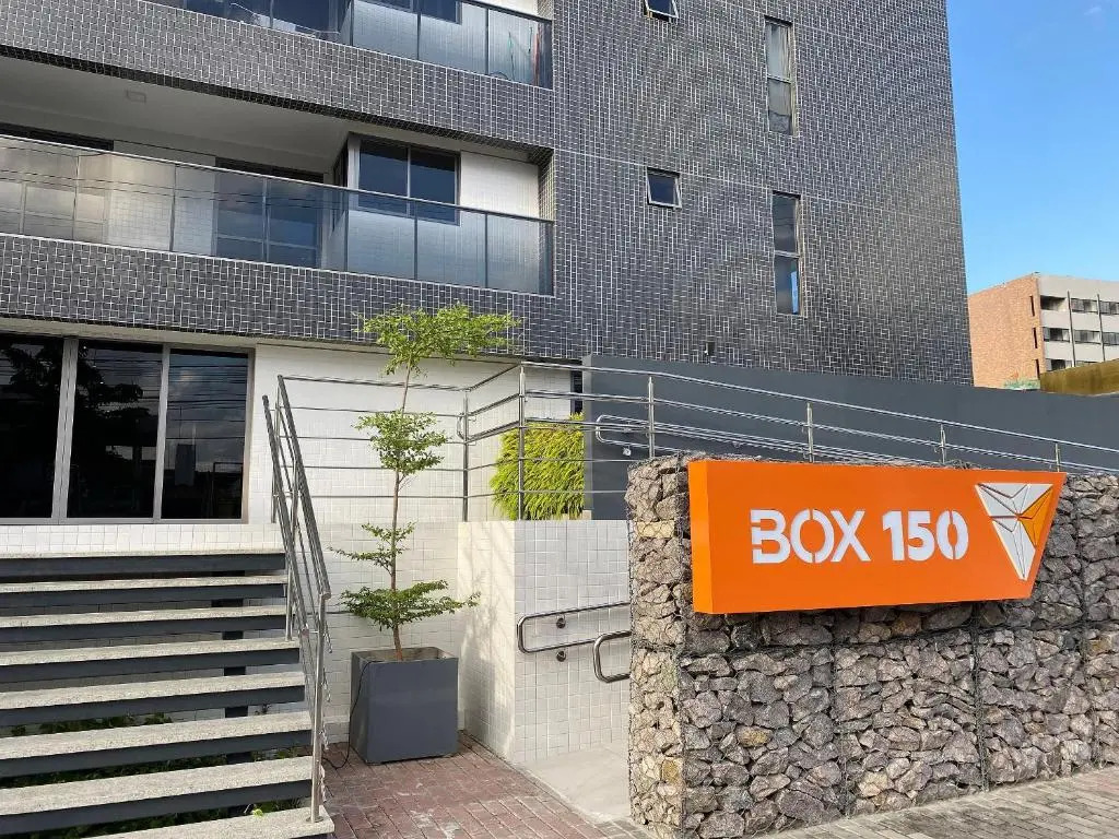Bela Hospedagem   Design E Conforto No Box 150