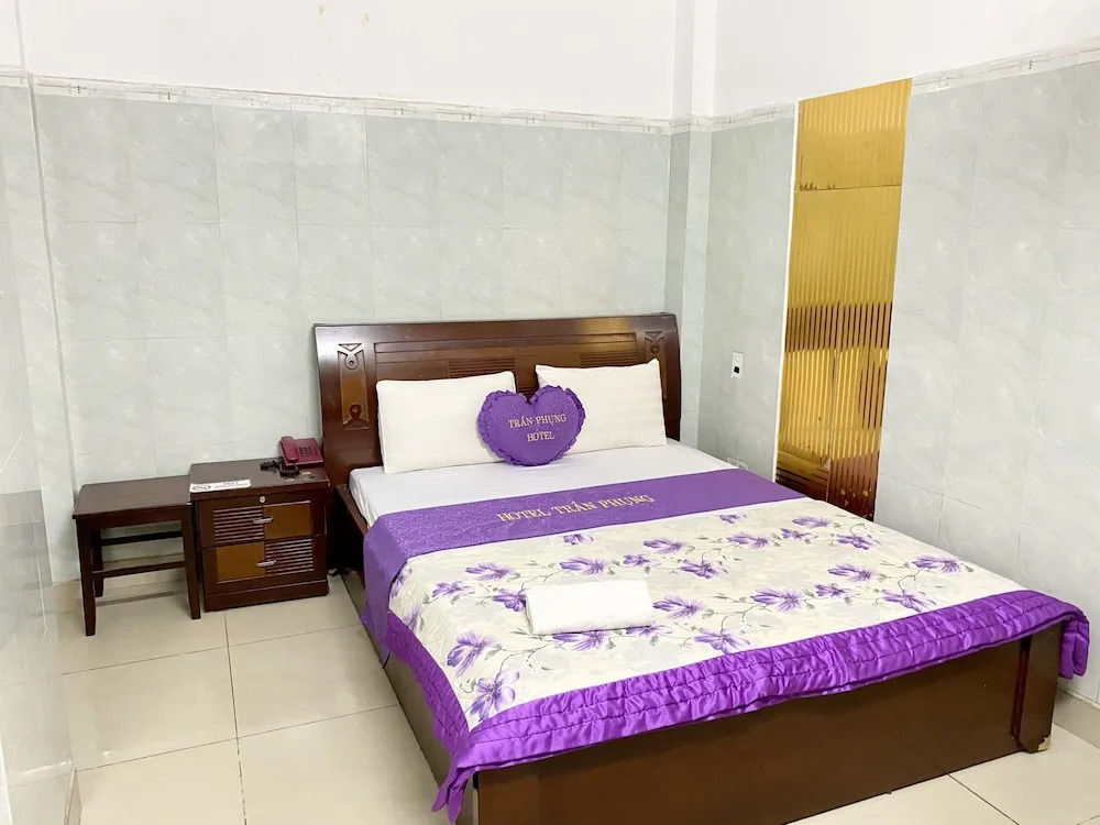 TRAN PHUNG HOTEL