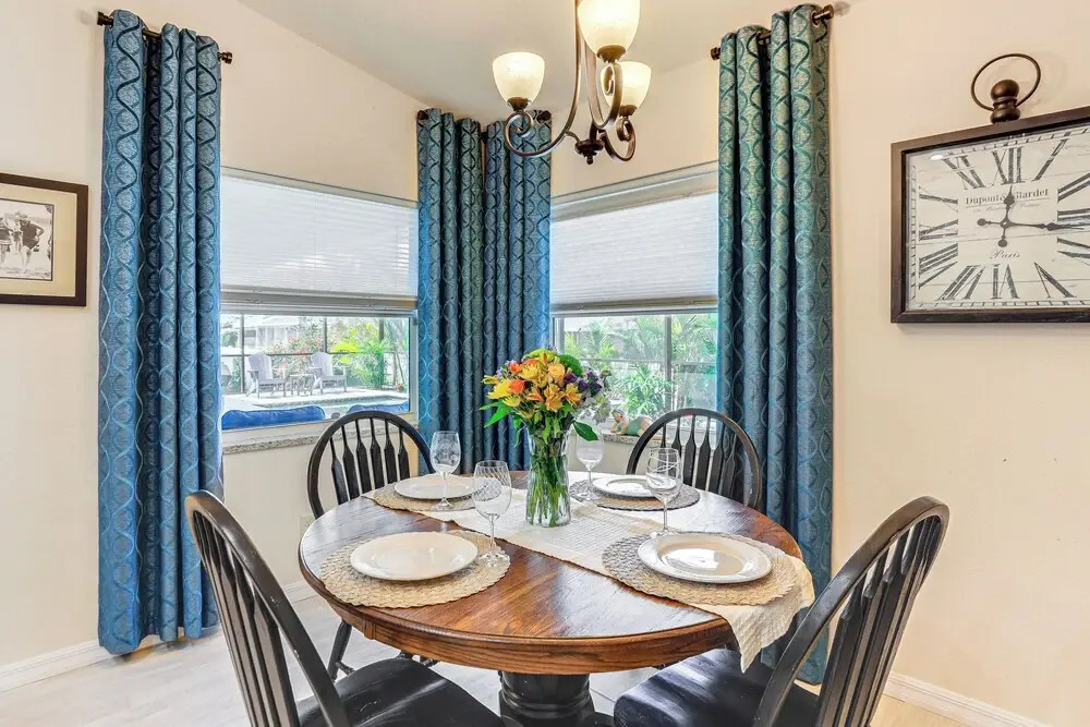Beautiful Venice Getaway, 4 Mi to Manasota Beach!