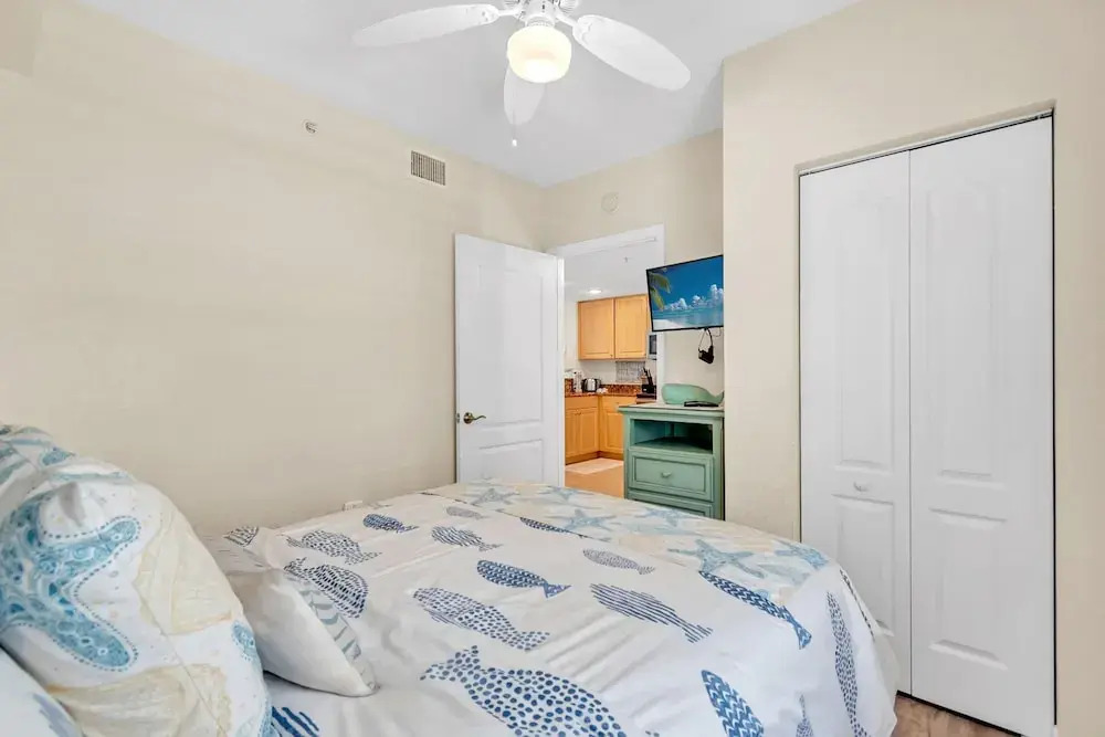 Sunset Vistas 209n - Latitude Adjustment