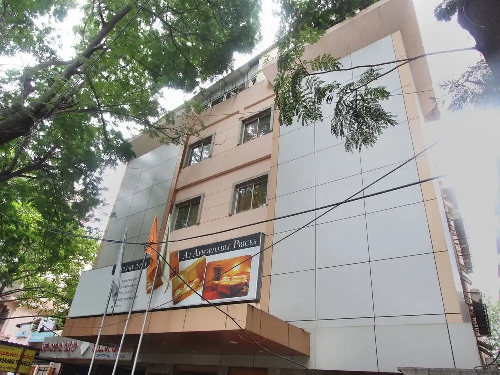 OYO 15781 Shree Adiga Residency