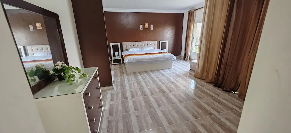 Rujia Chinese Homestay