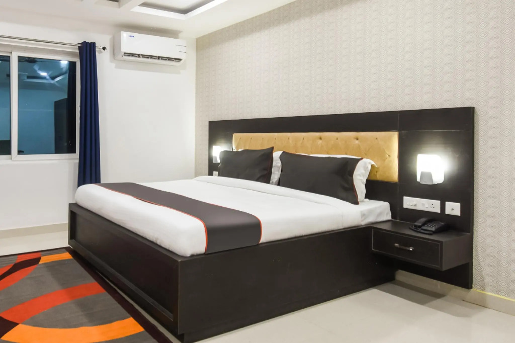 Hotel O Red Velvet Premium
