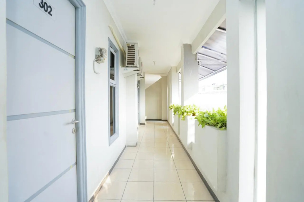 SUPER OYO 2075 Graha Marina