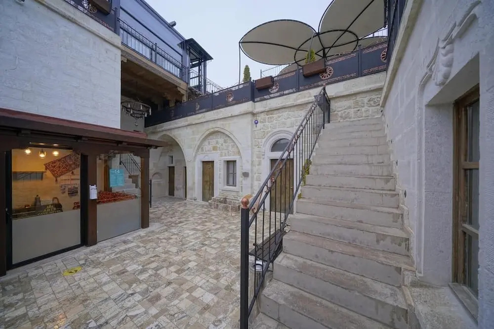 Arte Cave Hotel