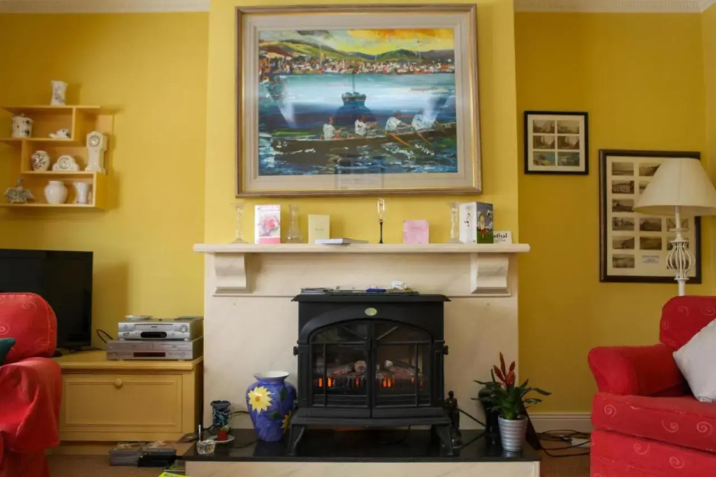 Dingle Bambury House Accommodation