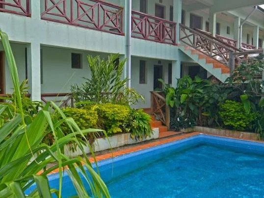Travellers Inn Apartments