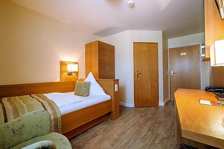 Hotel Neuwarft