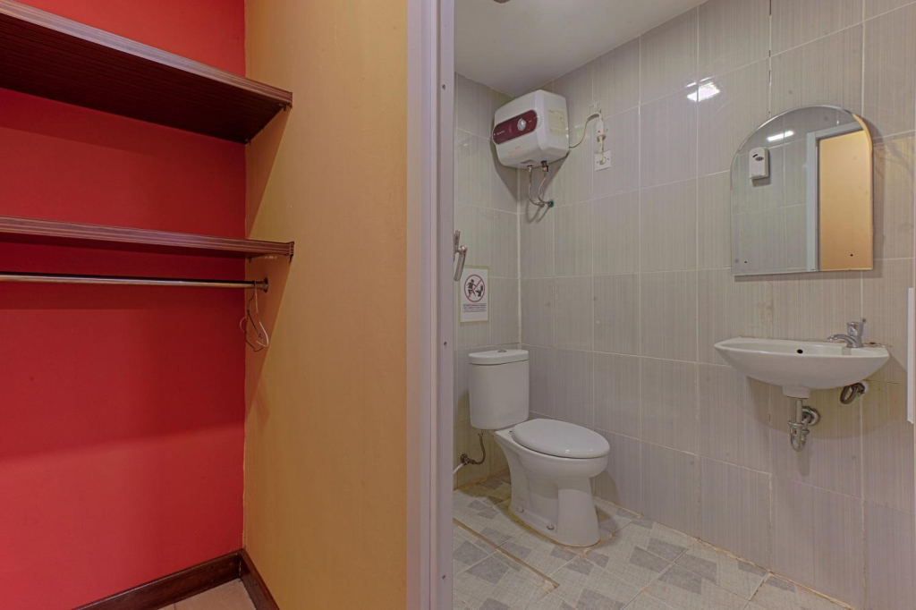 Hotel Container Inn Puncak Mitra RedDoorz