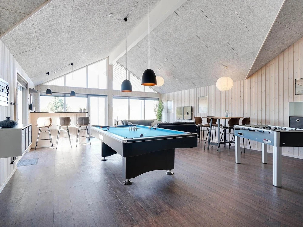 Luxury Pool Villa in Grena