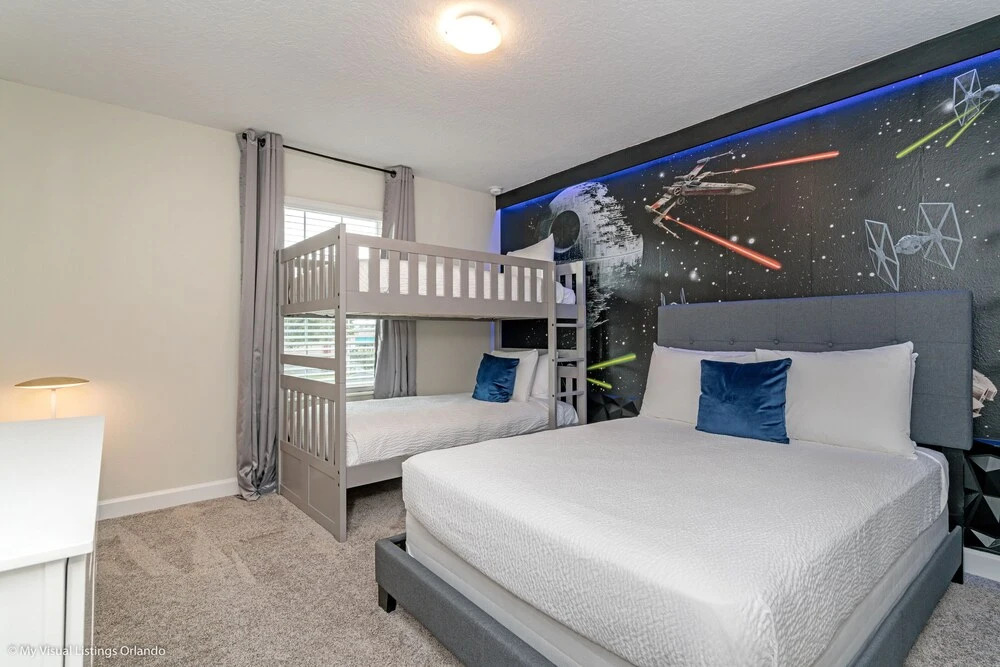 Modern Townhome W/private Pool & Free Water Park!