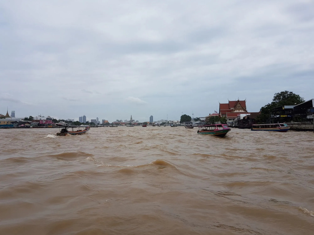 S.E.T Thanmongkol Residence