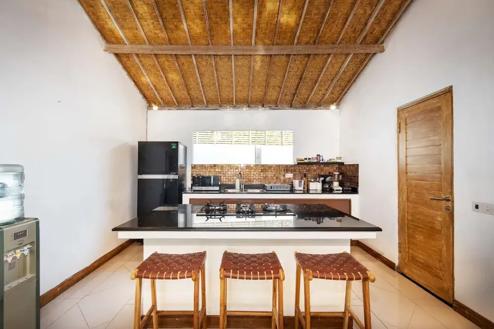 Bali Villa Near the Beach, 2030