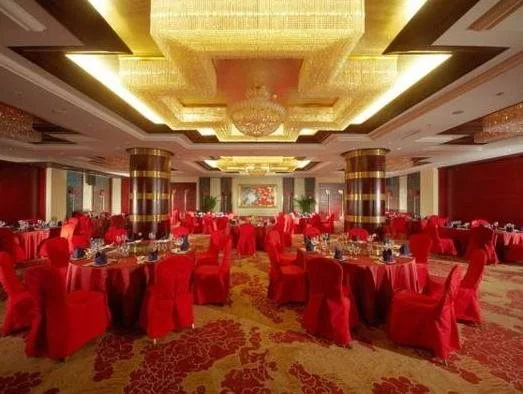 Maison New Century Hotel Cixi