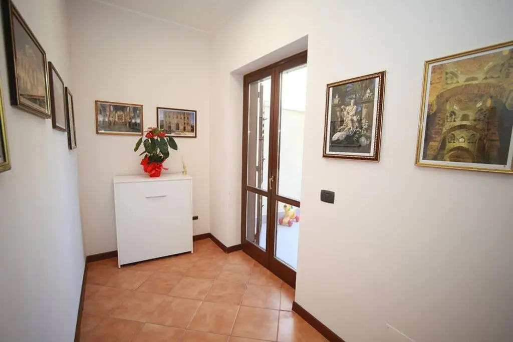 Appartamento con terrazza al centro storico.