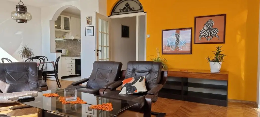 Risto Apartment