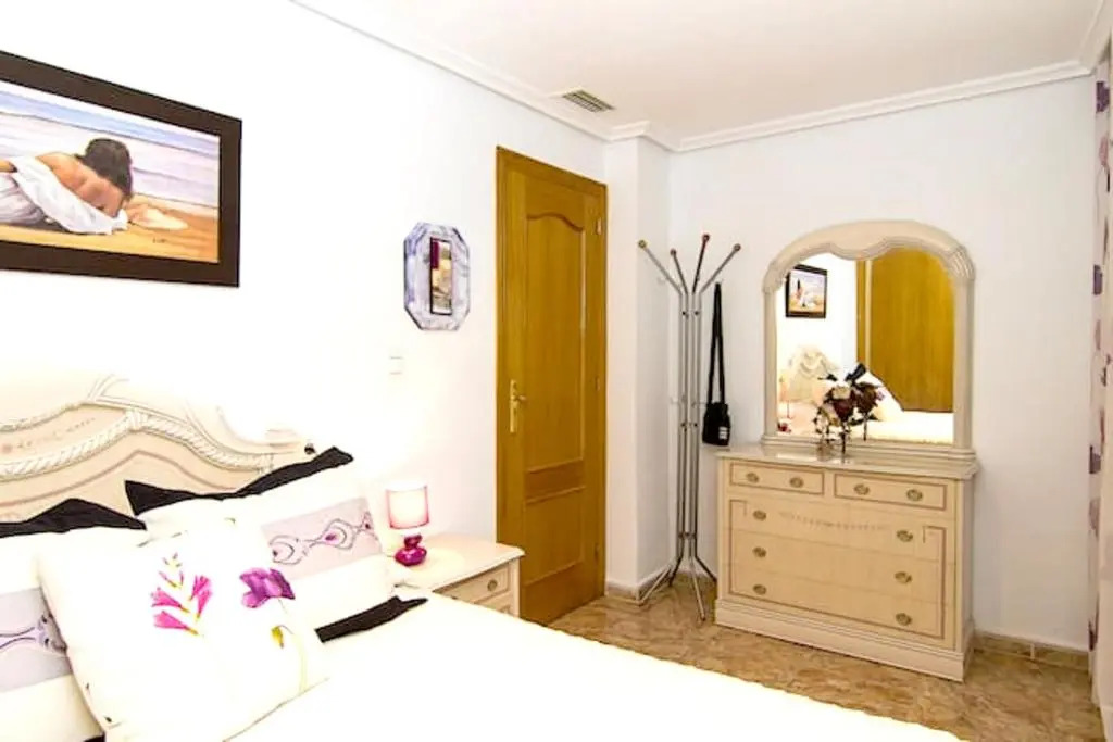 Apartment with 3 bedrooms in Torrevieja with WiFi 5 km from the beach