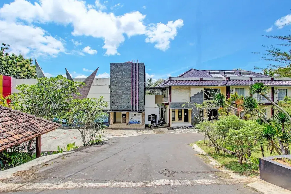 Collection O 92254 Hotel By Orchid