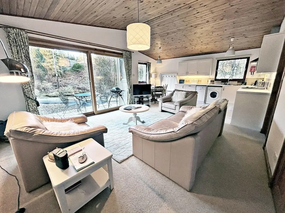 Fisher Lodge sleeps up to 2