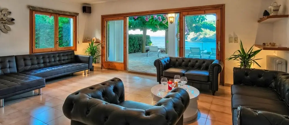 White Rock Villa With Breathtaking Views and Pool