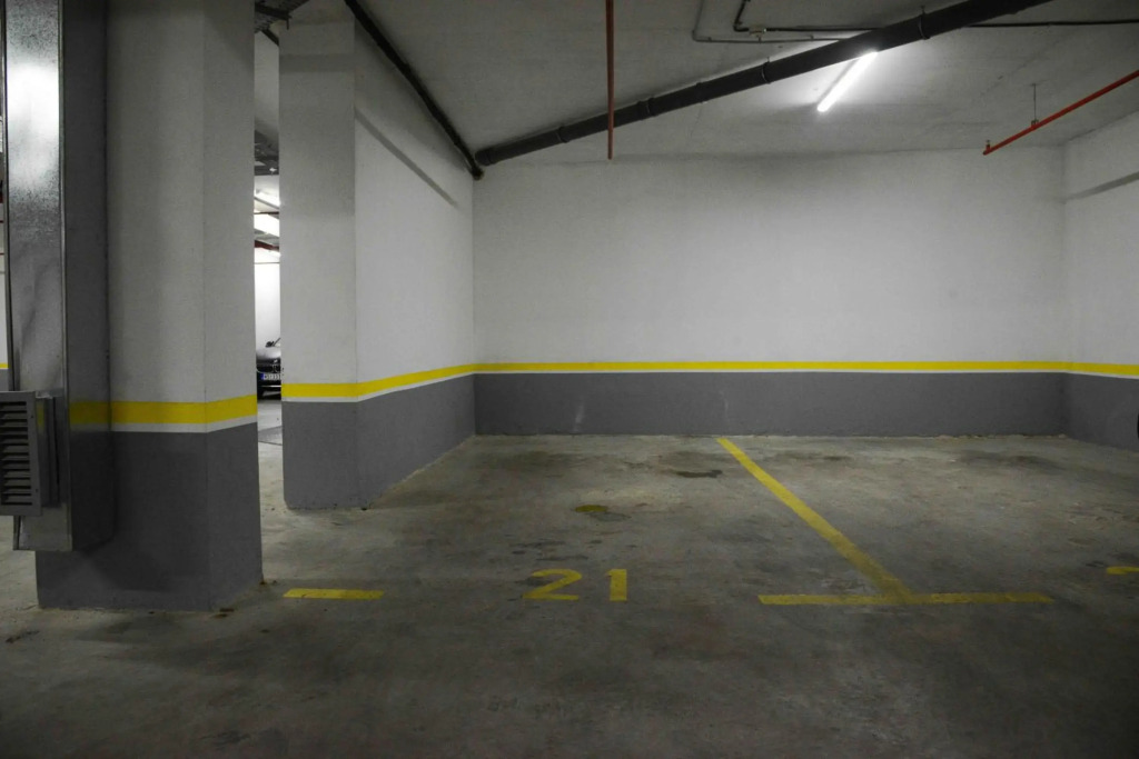 Tesla 70 Apartment