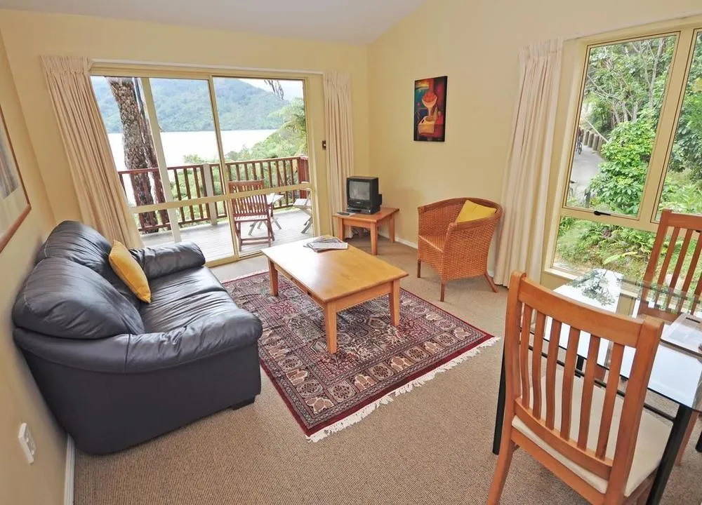 Punga Cove Resort