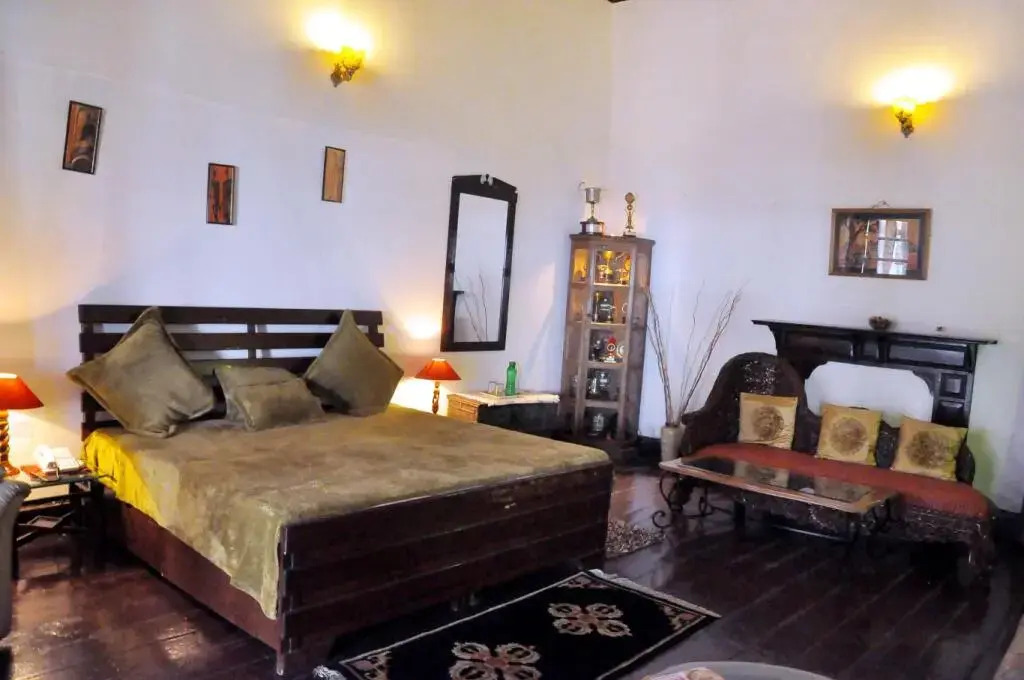 Hira Mount Retreat