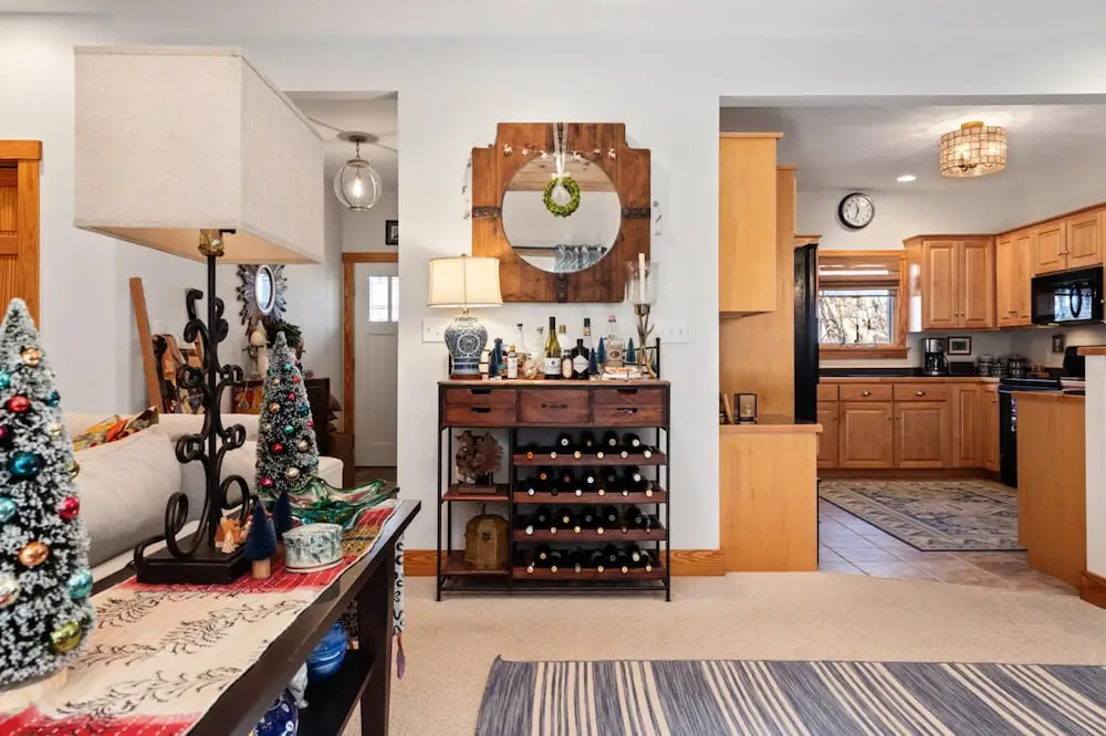 111 Hickory Springs in Wintergreen Resort