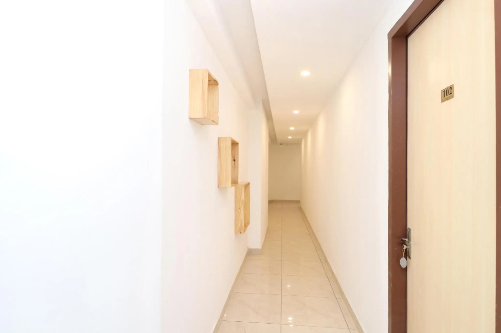 OYO 26606 Hotel R K Grand