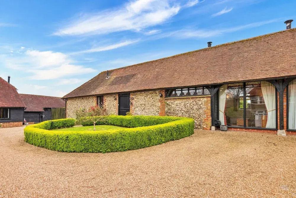 Holiday Home in Kent Near Scenic Parks