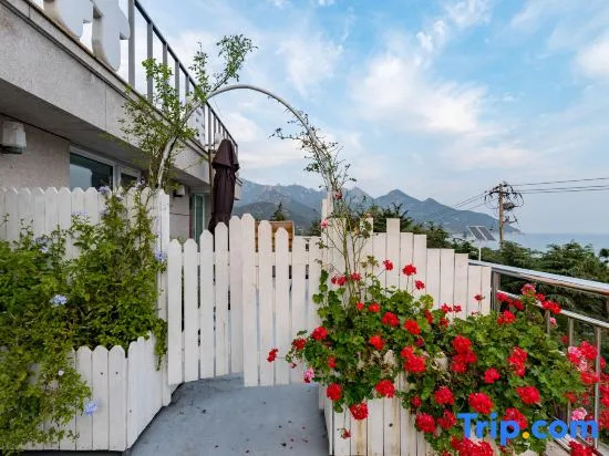 Floral Hotel· Qingdao Haiyuexuan Hotel (Lushan Scenic Area Lushan Beach Branch)