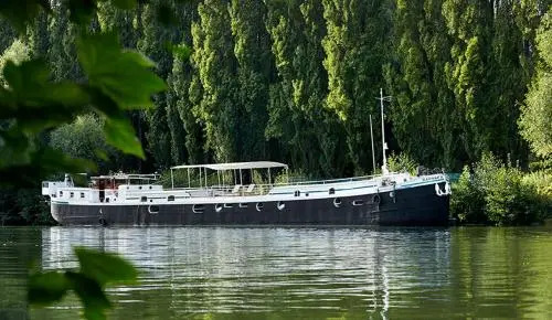 Péniche Daphnés