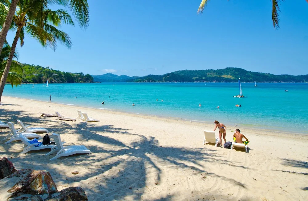 Lagoon Beachfront Lodge 005 on Hamilton Island by HamoRent