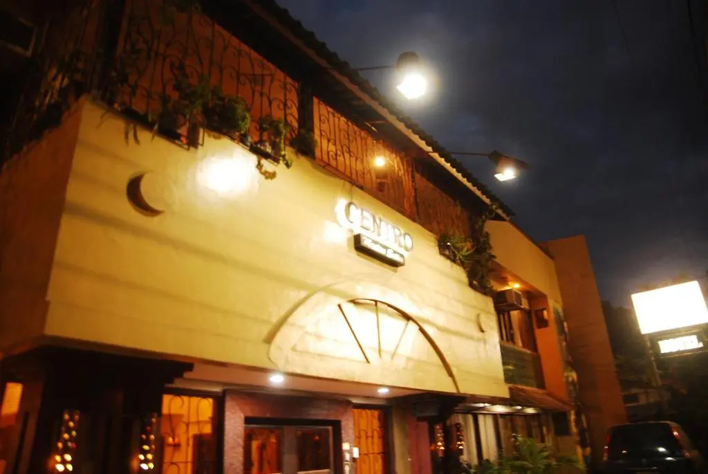 Centro Mactan Suites