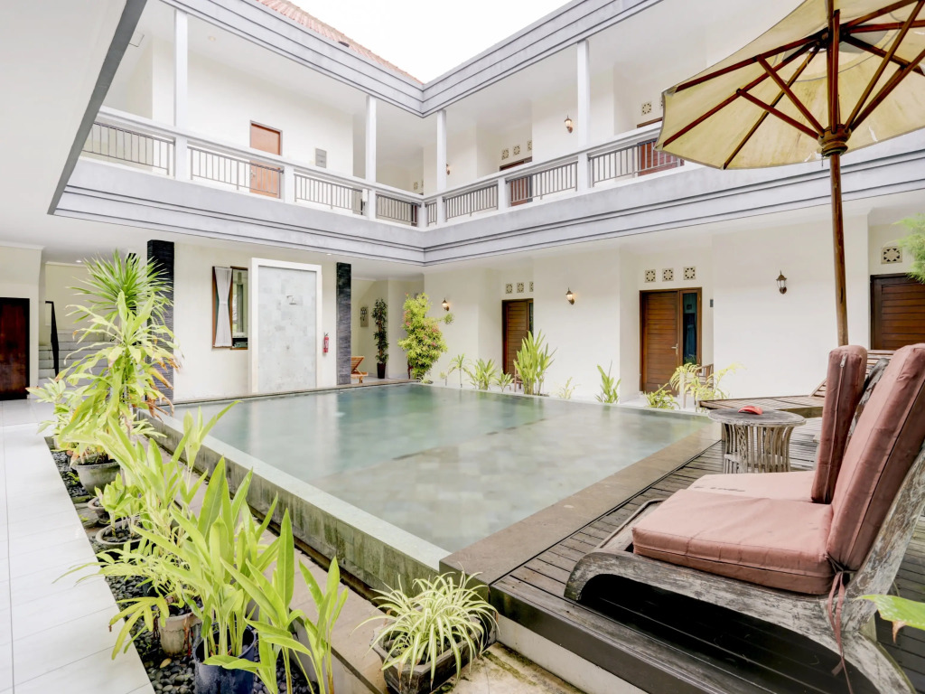OYO 3910 Teges Inn