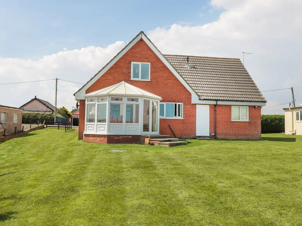 Sunny Crest - Uk34724
