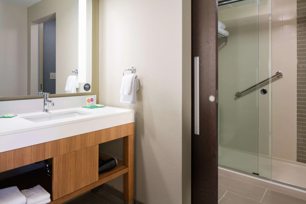 Hyatt Place Kansas City Lenexa City Center