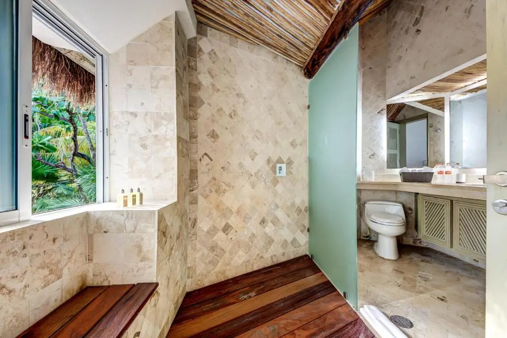 Puerto Aventuras Villa Sleeps 10 with Pool