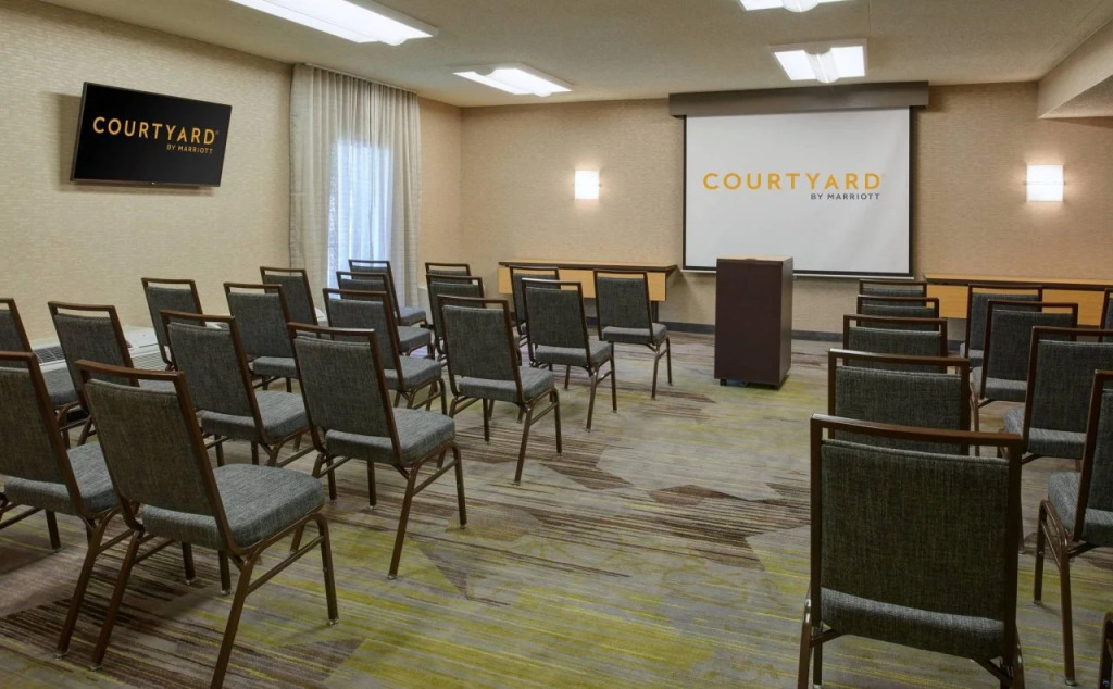 Courtyard Detroit Dearborn