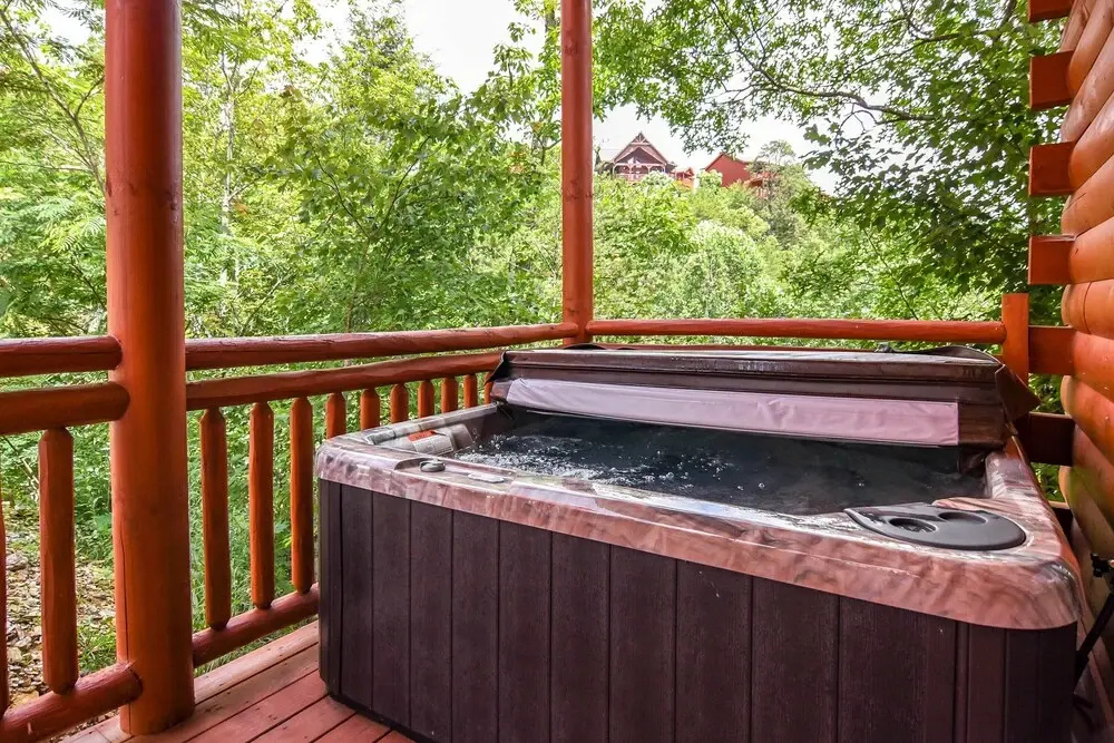 SmokyStays Indoor Heated Pool Cabin